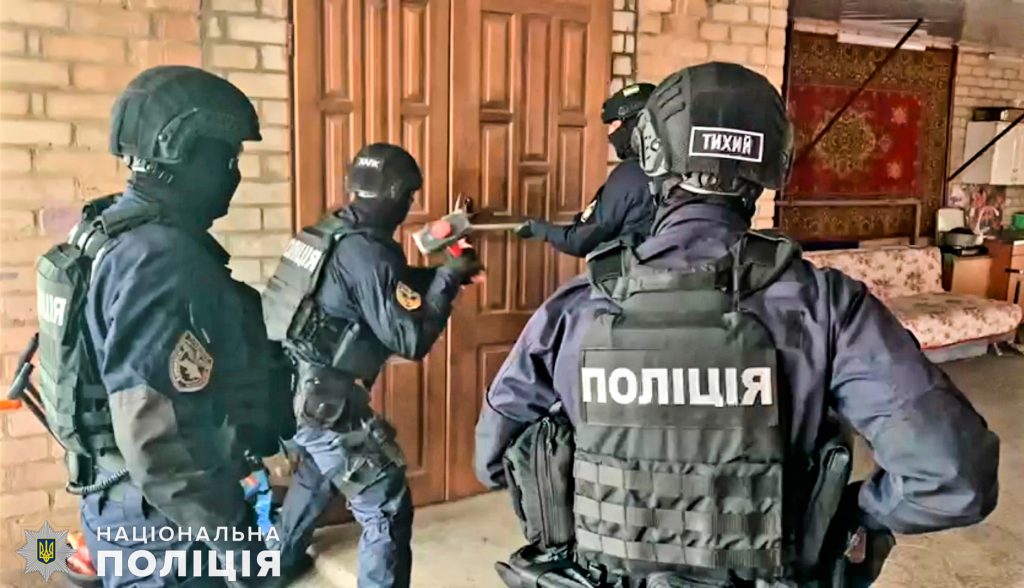 В Николаеве полиция задержала банду "домушников"-гастролеров (ФОТО, ВИДЕО) 15