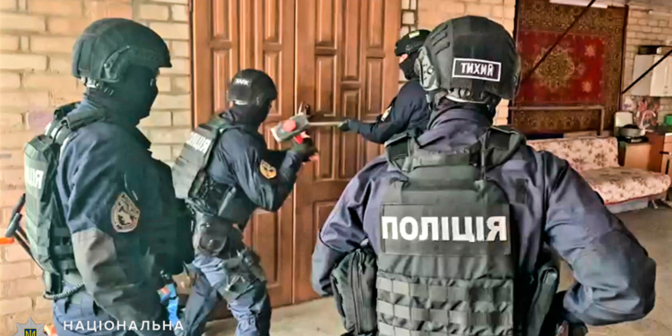 В Николаеве полиция задержала банду “домушников”-гастролеров (ФОТО, ВИДЕО)