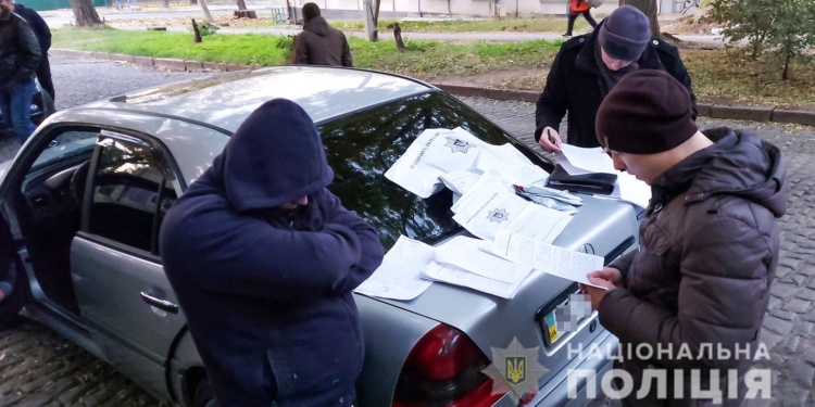 В Николаеве обезвредили банду таксистов – продавали наркотики и похищали людей (ФОТО, ВИДЕО)