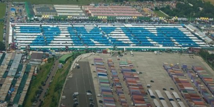 Торговцы “7 километра” перекрыли трассу: протестуют против карантина выходного дня