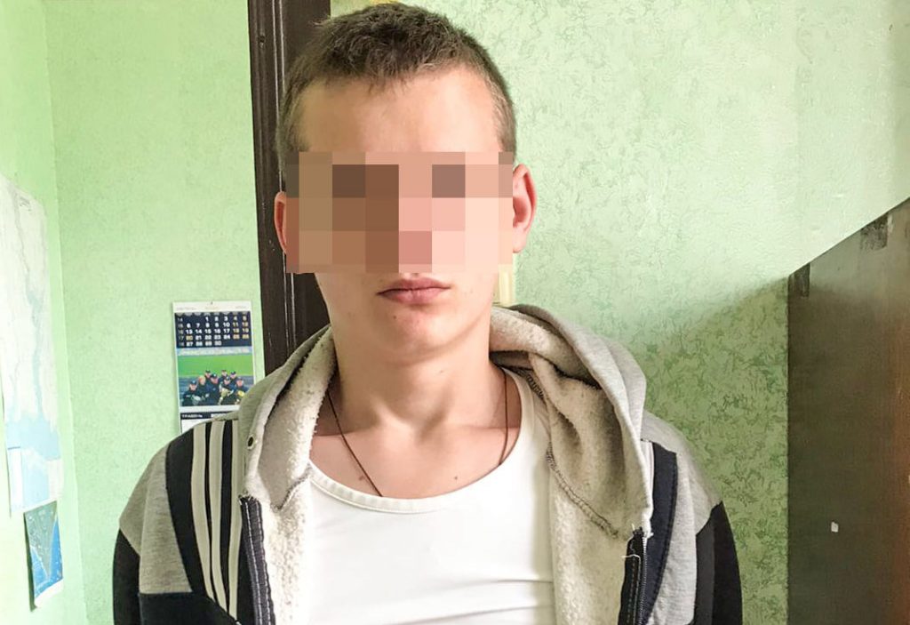 Неисправим? 16-летний житель Очакова, который обокрал школу и поджег ее, совершил очередную кражу (ФОТО) 5
