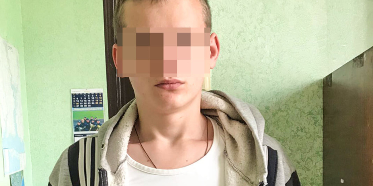 Неисправим? 16-летний житель Очакова, который обокрал школу и поджег ее, совершил очередную кражу (ФОТО)