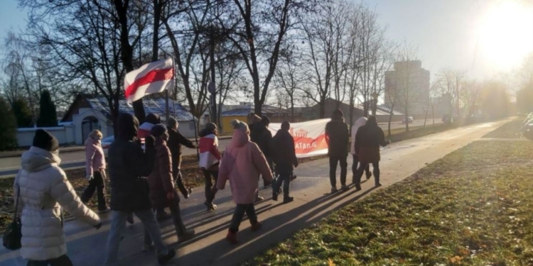 На сегодняшних маршах протеста в Беларуси задержали почти две сотни человек