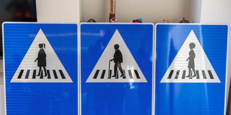 Не ждут, когда «низы захотят»: в Швейцарии для ряда предприятий введено требование иметь в руководстве 40% женщин