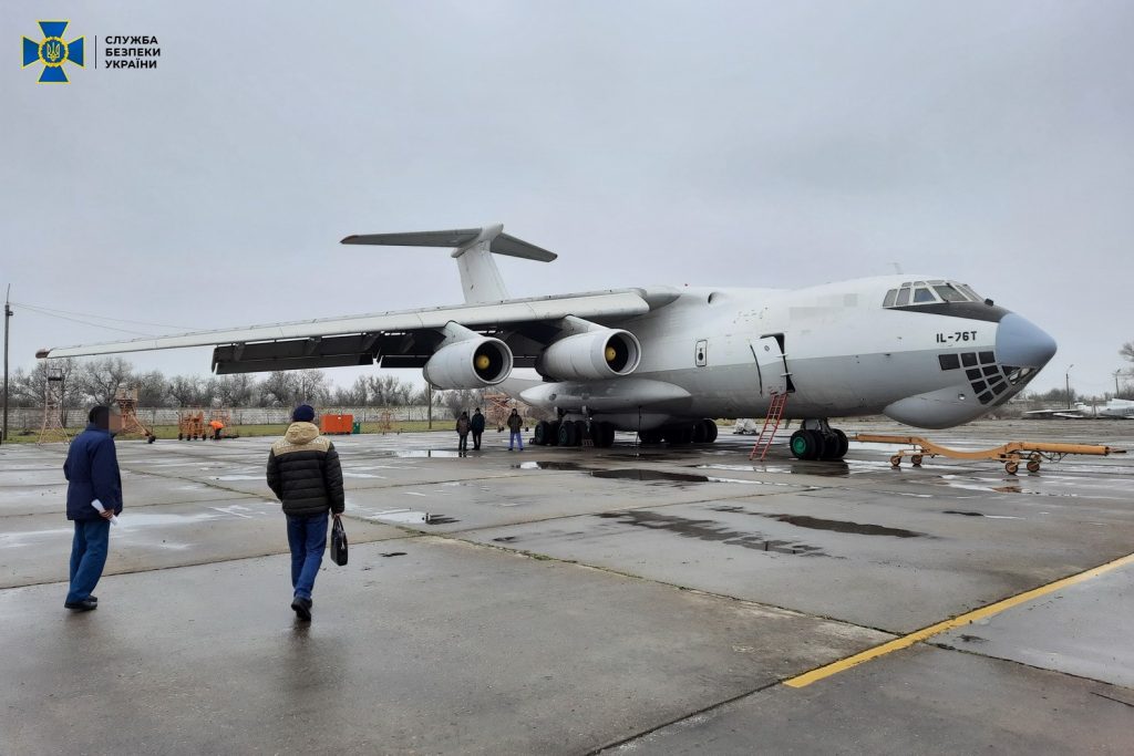 Из Николаева пытались вывезти авиационное оборудование военного назначения - СБУ не дала (ФОТО) 1