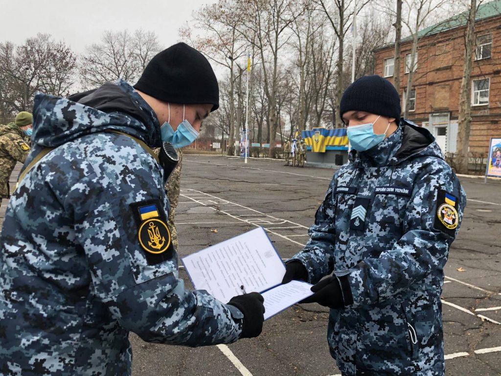 На Николая в Николаеве более 200 моряков-«срочников» приняли присягу (ФОТО) 3