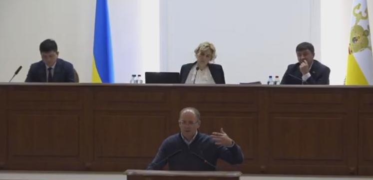 Николаевский облсовет поддержал Николаевский аэропорт, выделив  дополнительно 15 млн.грн. (ВИДЕО)