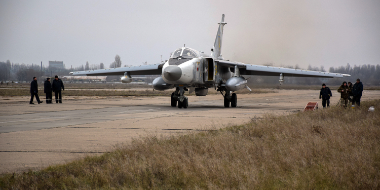 Николаевский авиаремонтный завод передал военным еще один Су-24МР (ФОТО, ВИДЕО)
