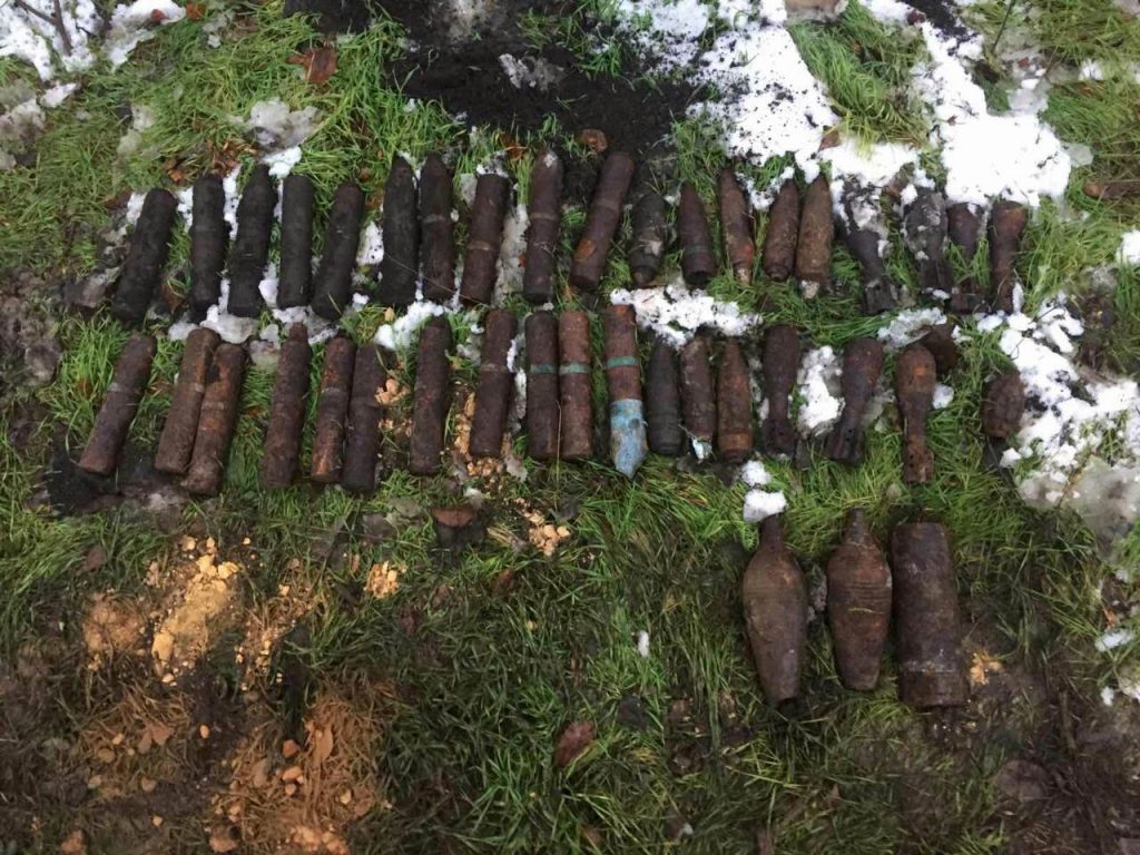 Артснаряды, мины и граната: на Николаевщине пиротехники обезвредили 40 взрывоопасных предметов (ФОТО) 1