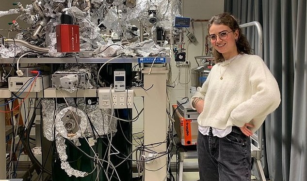 Самая маленька искусственная елка в мире – невидимая, она состоит из 51 атома (ФОТО)