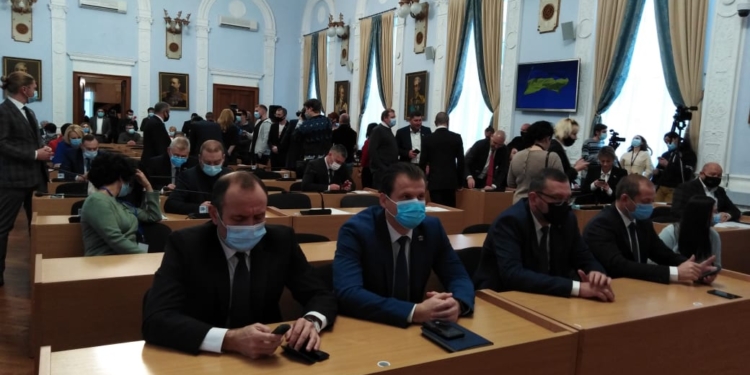 Уже в рабочем режиме: Николаевский горсовет продолжил свою работу (ФОТО)