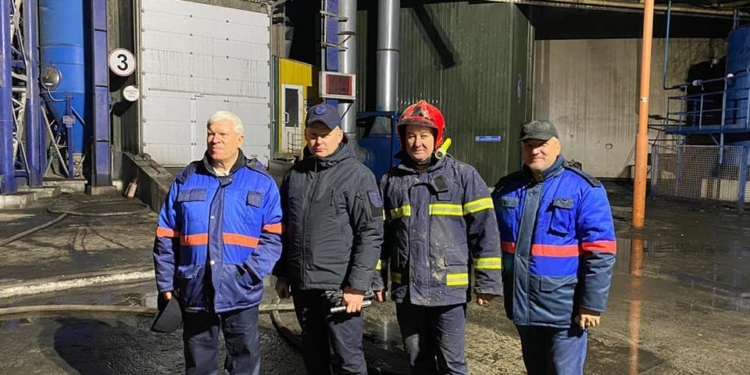 Как тушили пожар на “НИБУЛОНе” (ФОТО)