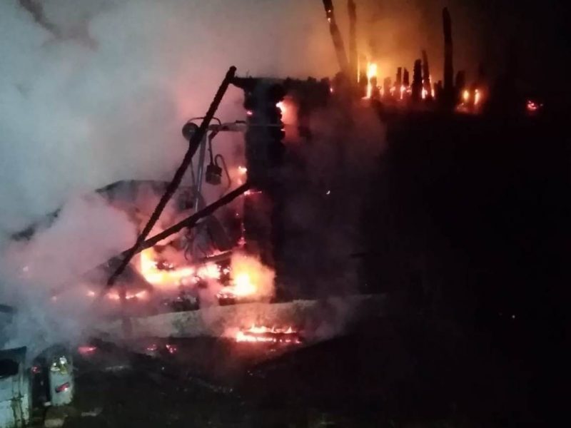 Страшная смерть. В РФ сгорел дом престарелых, 11 человек погибли (ФОТО, ВИДЕО)