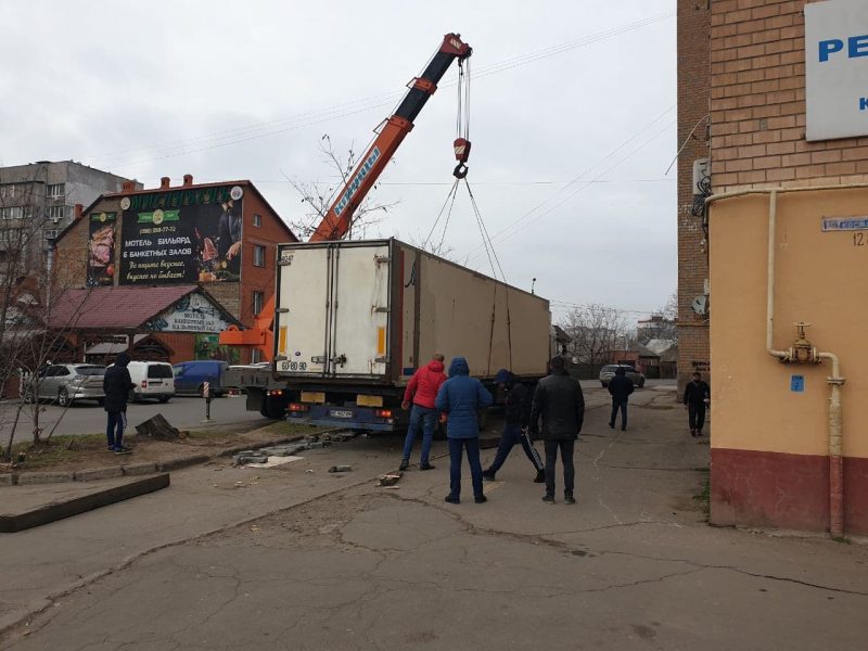 В Николаеве демонтировали два установленных втихую киоска (ФОТО)