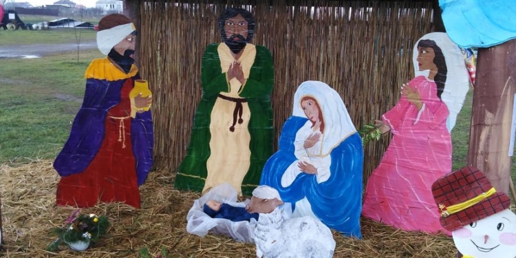Жители Терновки устроили  рождественский вертеп (ФОТО)