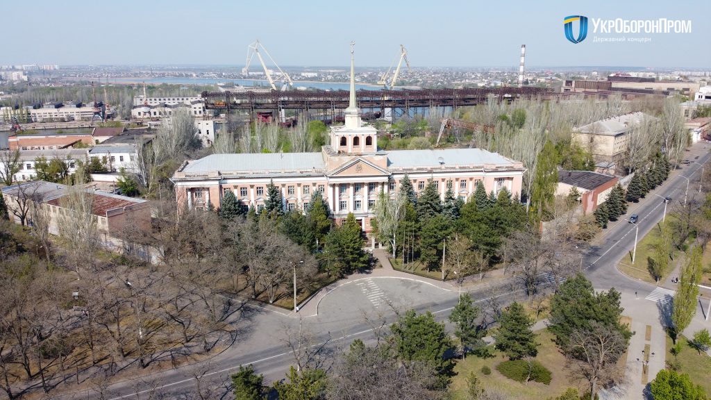 «Укроборонпром» профинансировал ремонт заводоуправления Николаевского судостроительного завода и содержание крейсера зимой (ФОТО) 7