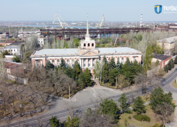 «Укроборонпром» профинансировал ремонт заводоуправления Николаевского судостроительного завода и содержание крейсера зимой (ФОТО)