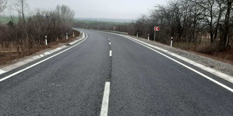 Было-стало: на автодороге Н-11 Днепр-Николаев ввели в эксплуатацию 2 участка (ФОТО)