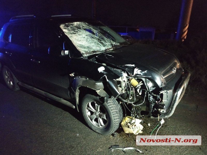В Николаеве автомобиль Hyundai на высокой скорости сбил пешехода - человека разорвало пополам 1