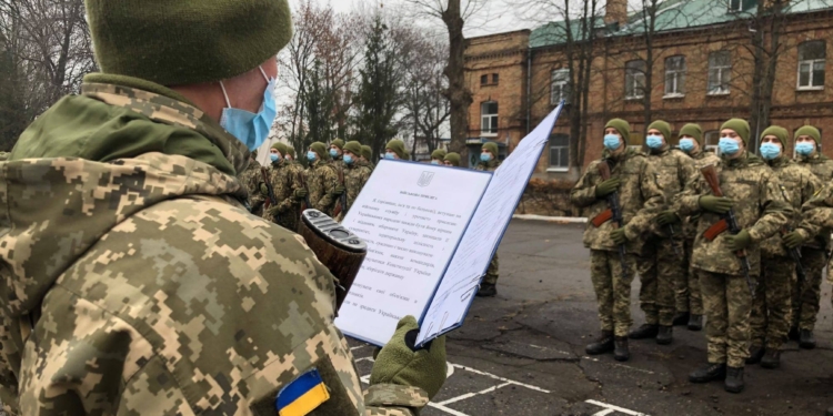 На Николая в Николаеве более 200 моряков-«срочников» приняли присягу (ФОТО)