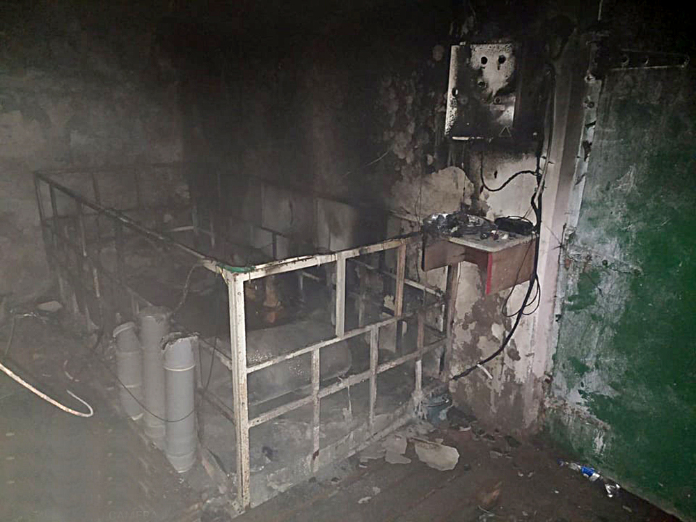За сутки спасатели Николаевщины тушили пожары в жилье, на складе и в магазине (ФОТО) 15