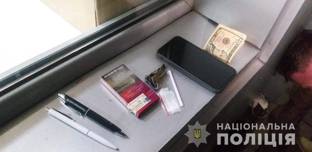 В Николаеве задержали группу вымогателей, которые требовали у предпринимателя $47 тыс. несуществующего долга (ФОТО, ВИДЕО) 17
