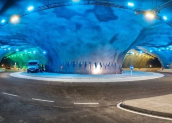 Фантастика! На дне Атлантического океана построили автомобильную развязку (ФОТО)