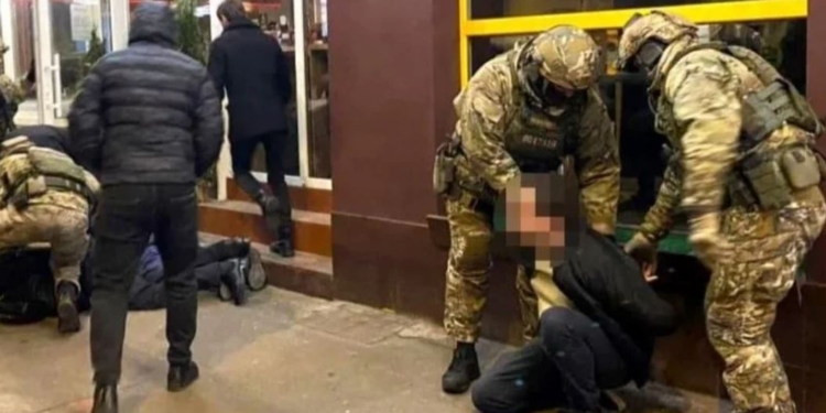 В Украине обезвредили банду похитителей людей. Ее крышевали воры в законе из РФ (ФОТО, ВИДЕО)