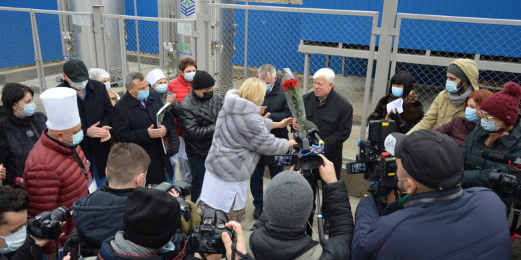 В Николаеве на территории городской больницы №1 открыли кислородную рампу, подаренную «НИБУЛОНом» (ФОТО и ВИДЕО)