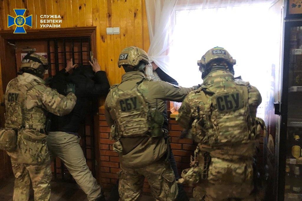 На Ровенщине задержали банду пограничников - крышевали контрабанду из Беларуси (ФОТО, ВИДЕО) 9