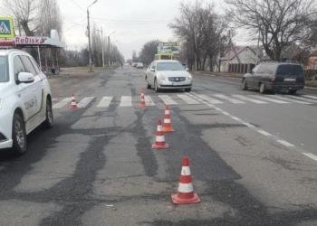 В Вознесенске Lanos сбил двух женщин на пешеходном переходе (ФОТО)