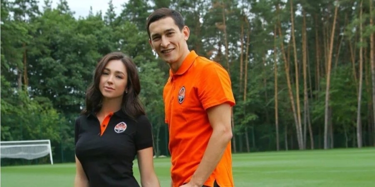 Сняли целый фильм. Футболист Шахтера показал, как ловил мышь в своем автомобиле (ВИДЕО)