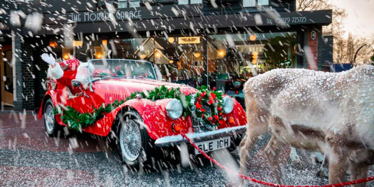 Прекрасное состояние, один собственник. В Британии продают кабриолет Санта-Клауса (ФОТО)