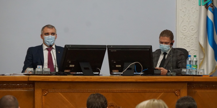 Хорошо, когда есть большинство. В Николаевском горсовете создано 5 депутатских комиссий (ДОКУМЕНТ)