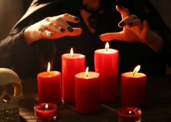 Петербурженка хотела засудить гадалку за не вернувшегося мужа