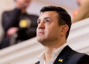 “Слугу” Николая Тищенко обвиняют в рейдерском захвате “Столичного” рынка