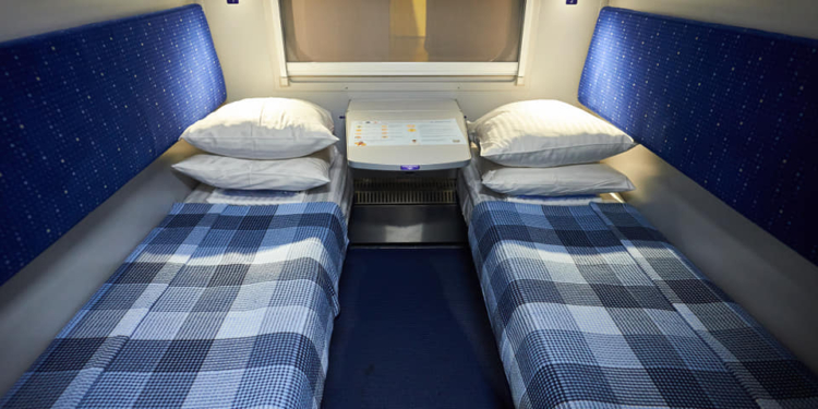 Опять только посмотреть? Укрзализныця показала новые вагоны, которые хочет купить в новом году (ФОТО)