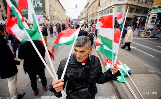 СБУ провела обыски в венгерской организации на Закарпатье: МИД Венгрии возмущено