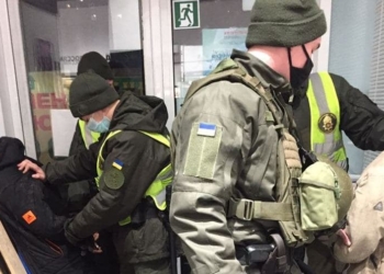 В Николаеве на выходных нацгвардейцы задержали мужчину со шприцом и двух воров (ФОТО)