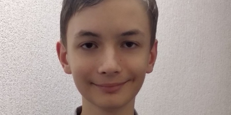 Гордимся! Николаевский школьник признан лучшим в создании воздушных змеев (ФОТО)