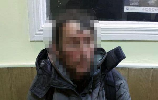 В Николаеве полицейские охраны задержали жителя Херсона, который преследовал женщин (ФОТО) 9