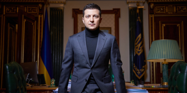 Зеленский не видит коррупции в ОП: “В армии ничего не крали, бронежилеты с дырками не продавали, взятки не получали”