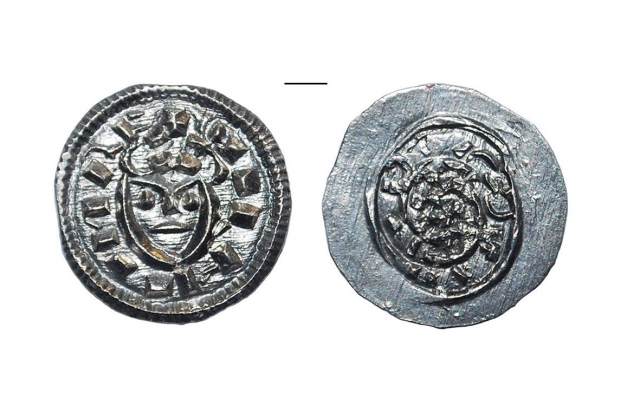 В Ужгороде нашли почти 1000-летнюю монету (ФОТО)