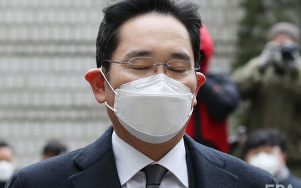 Вице-президент Samsung приговорен к 2,5 годам тюрьмы за причастность к даче взятки в размере $6,38 млн