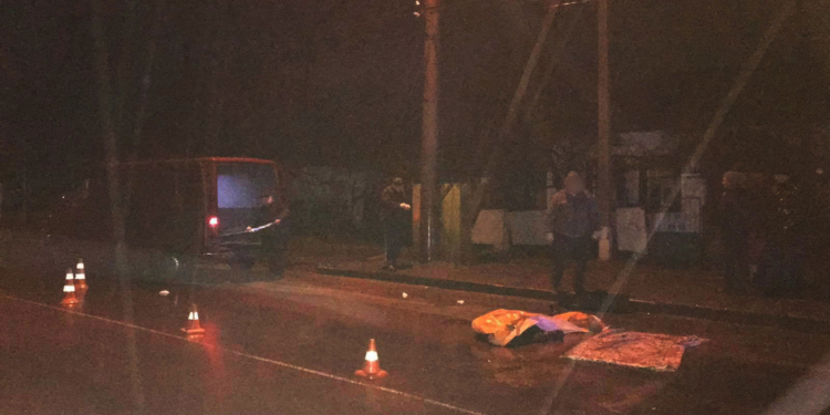 В Первомайске неизвестный автомобиль насмерть сбил пенсионера и скрылся (ФОТО)