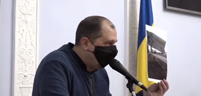 Исполком Николаевского горсовета проголосовал против двух бигбордов ЧМ «Идея», хотя дать разрешение на их установку обязал суд