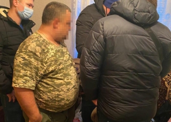На Николаевщине начальник колонии и его подчиненный, организовавшие системное взяточничество, отстранены от работы