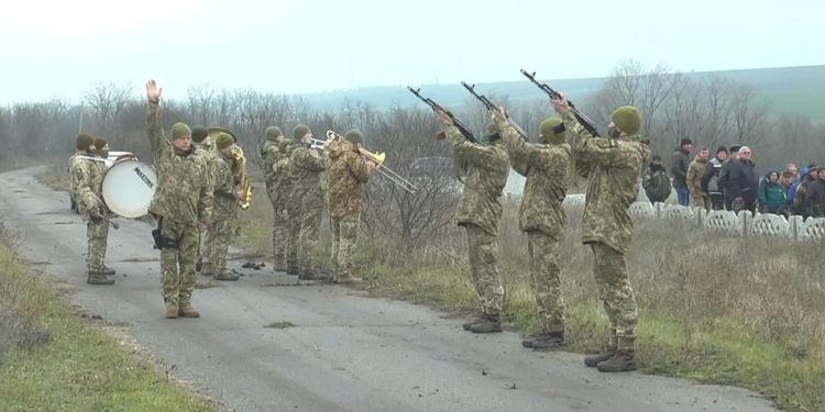 На Николаевщине уже 169 семей погибших воинов – вчера простились с морпехом, погибшим от пули снайпера (ФОТО, ВИДЕО)