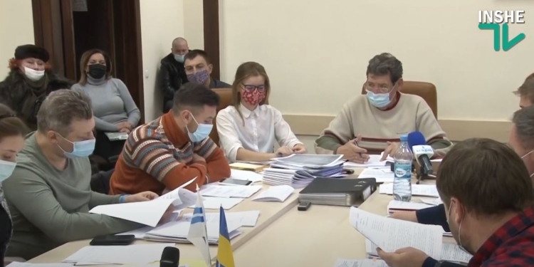 Депутаты комиссии по ЖКХ согласовали ликвидацию ЖКП «Південь», но дольше выясняли, кто и зачем сталкивает их лбами с другими депутатами (ВИДЕО)