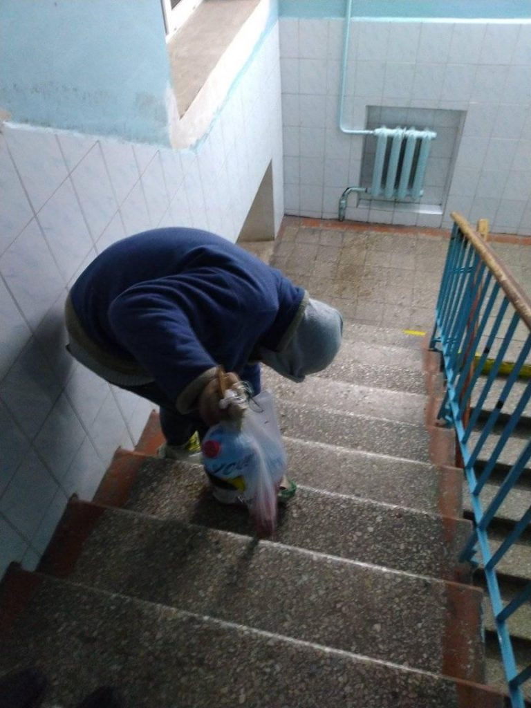 Аншлаг в БСМП: в Николаеве не хватает пунктов обогрева для бездомных (ФОТО) 1